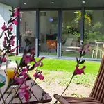Plain-pied - Centre - Jardin Au Calme