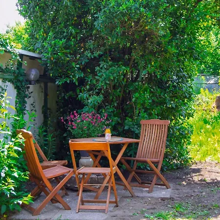 Plain-pied - Centre - Jardin Au Calme Apartmán *